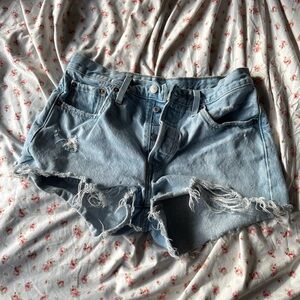 Women’s 501 Levi cut off shorts